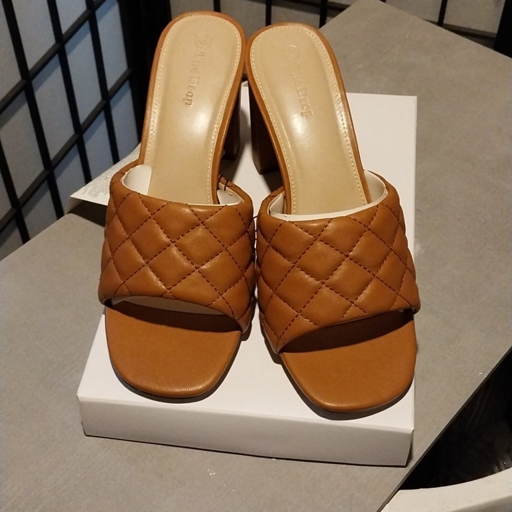 Chic Quilted Tan Mules for Women